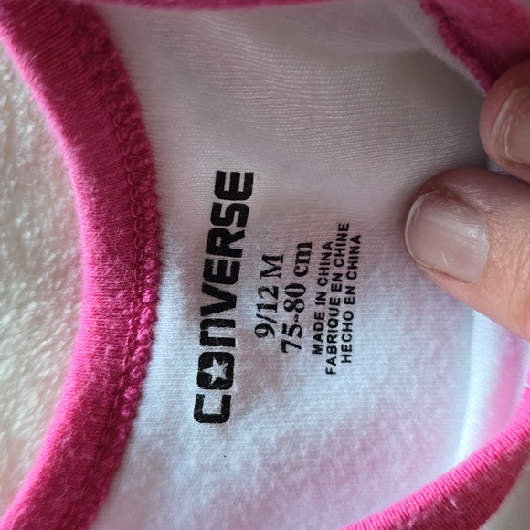 Converse Pink and‎ White Onsie Size 9/12 Months - Picture 4 of 6